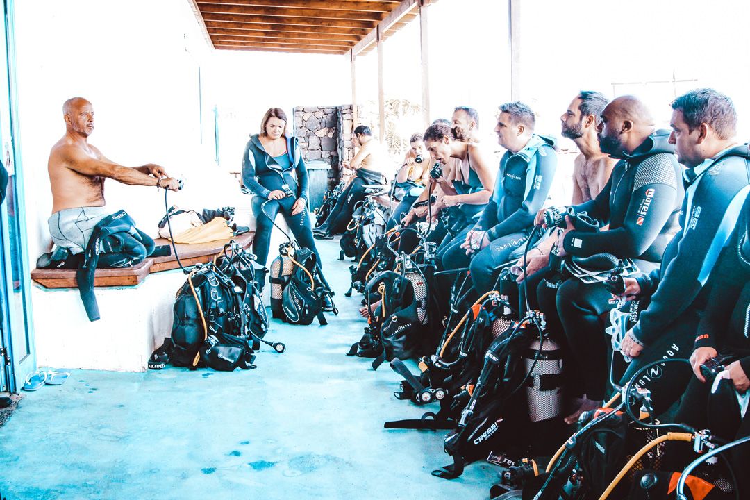 Dive guide curso de buceo en lanzarote rubicon Diving buceadores