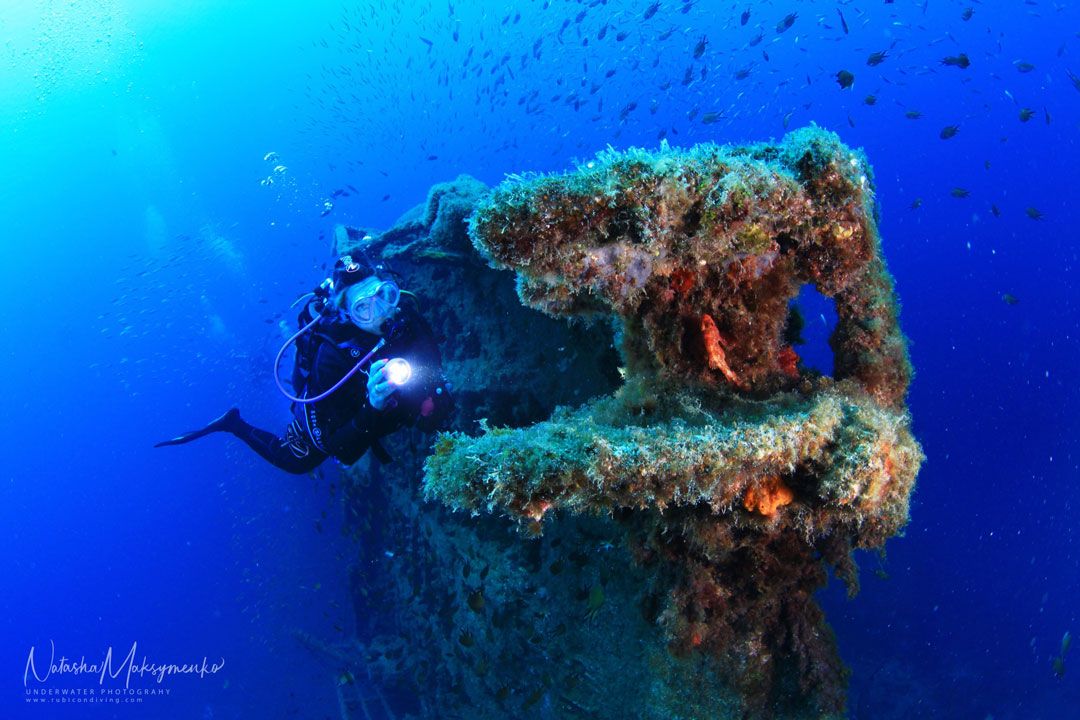 buceador de Pecios en Lanzarote con Rubicon Diving barco